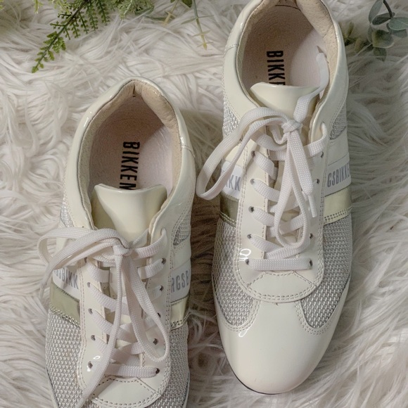 Looks like new shoes - Picture 3 of 5